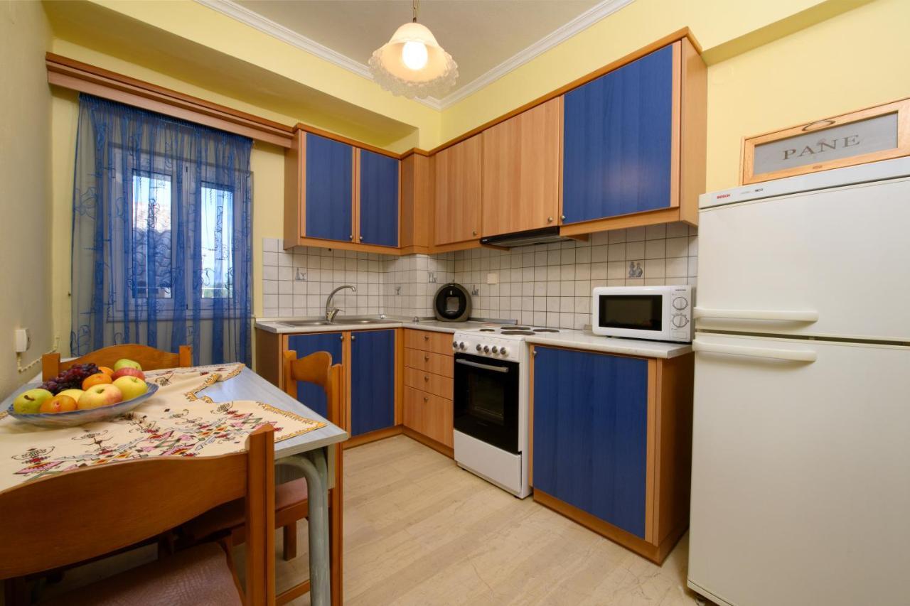 The Old Mansion Apartment Sinarades ภายนอก รูปภาพ